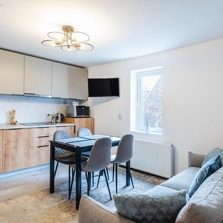 Long Street Suites Braşov Buitenkant foto